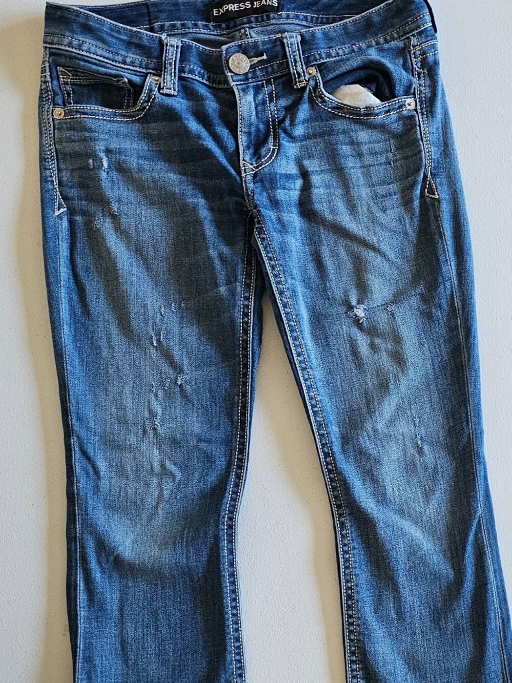 Express Jeans Barely Boot Low Rise Jeans | Size: 6S | Distressed, Faded